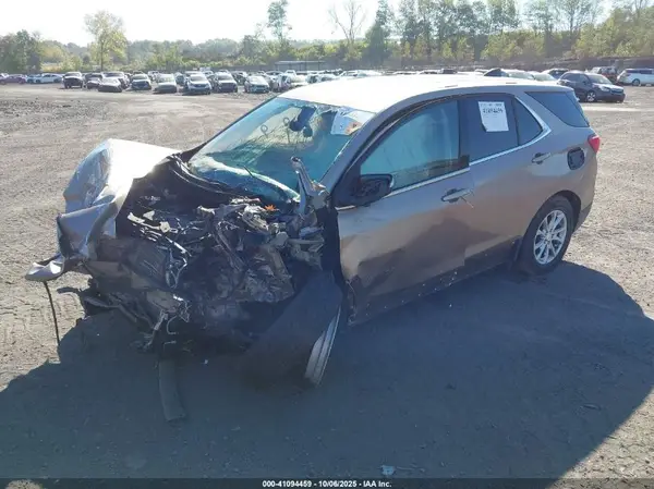 2GNAXUEV3K6232671 2019 CHEVROLET EQUINOX - Image 2