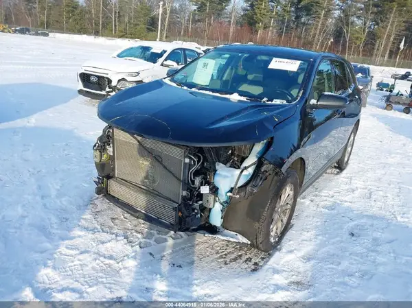 2GNAXUEV3K6243024 2019 CHEVROLET EQUINOX - Image 2