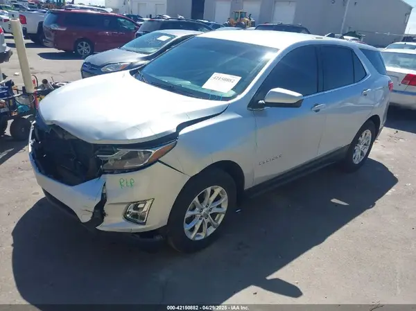2GNAXUEV4K6176675 2019 CHEVROLET EQUINOX - Image 2