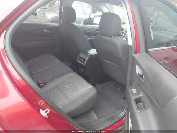 2GNAXUEV4K6263623 2019 CHEVROLET EQUINOX - Image 8
