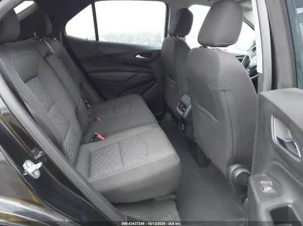 2GNAXUEV4K6270880 2019 CHEVROLET EQUINOX - Image 8