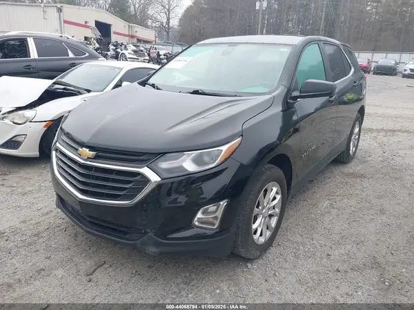 2GNAXUEV4M6105754 2021 CHEVROLET EQUINOX - Image 2