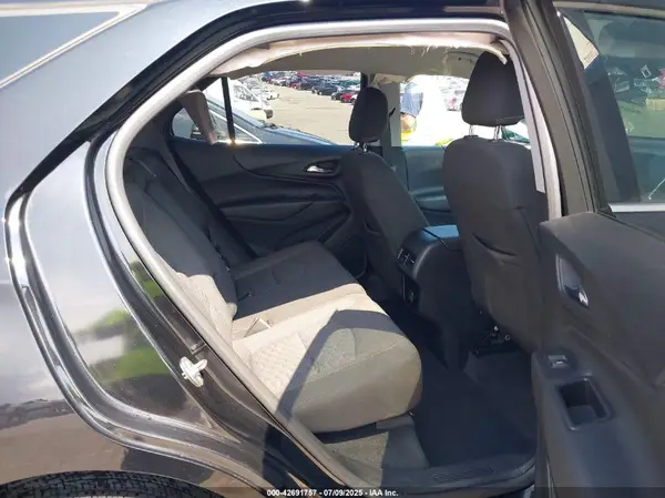 2GNAXUEV5K6163711 2019 CHEVROLET EQUINOX - Image 8