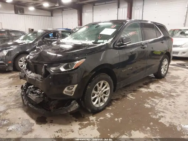 2GNAXUEV5K6272623 2019 CHEVROLET EQUINOX - Image 2