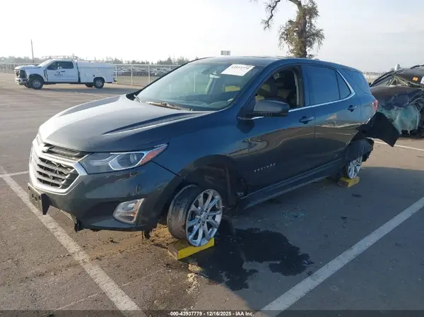 2GNAXUEV5K6303241 2019 CHEVROLET EQUINOX - Image 2