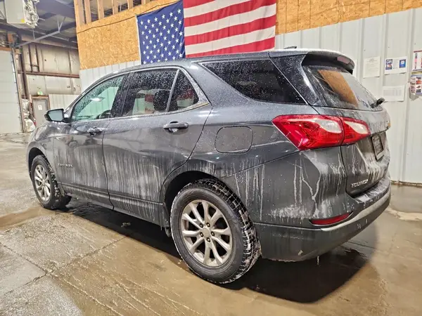 2GNAXUEV5L6105275 2020 CHEVROLET EQUINOX - Image 2