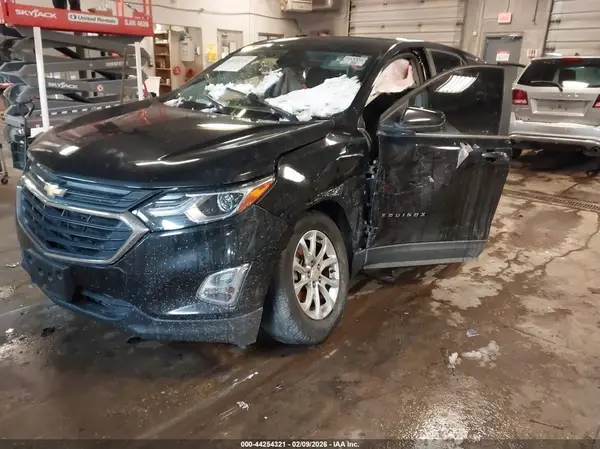 2GNAXUEV5M6127519 2021 CHEVROLET EQUINOX - Image 2