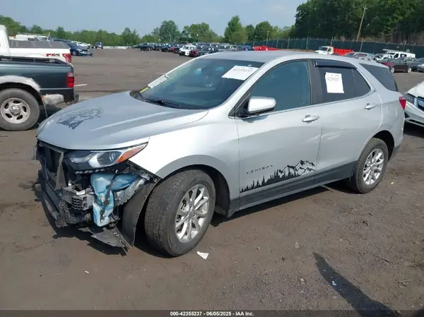 2GNAXUEV5M6147978 2021 CHEVROLET EQUINOX - Image 2