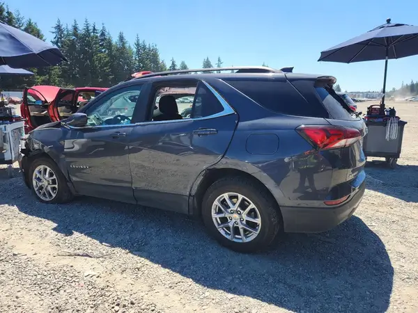 2GNAXUEV5N6130647 2022 CHEVROLET EQUINOX - Image 2