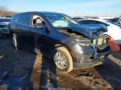 2GNAXUEV5N6136013 2022 CHEVROLET EQUINOX
