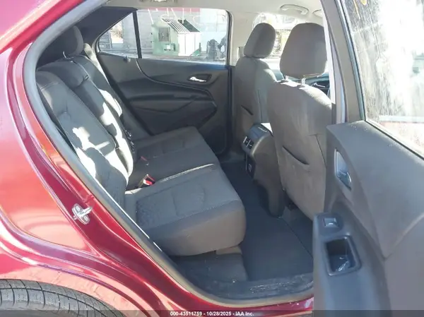 2GNAXUEV6K6102643 2019 CHEVROLET EQUINOX - Image 8