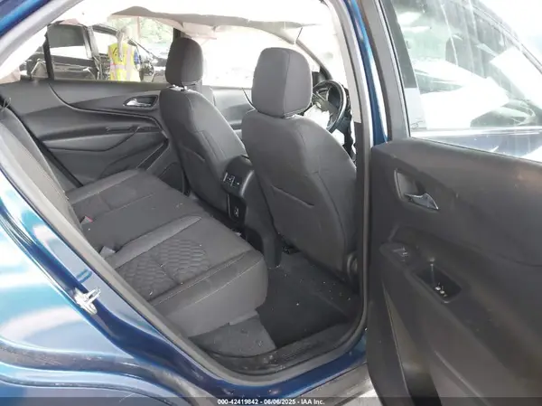 2GNAXUEV6K6122648 2019 CHEVROLET EQUINOX - Image 8