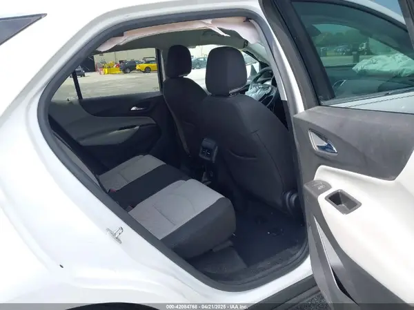2GNAXUEV6K6150305 2019 CHEVROLET EQUINOX - Image 8