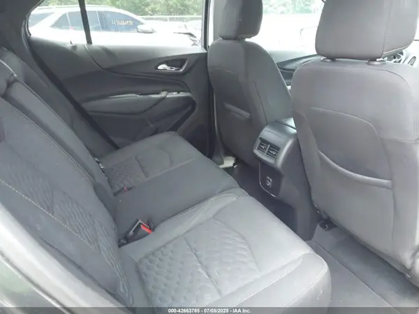 2GNAXUEV6K6235175 2019 CHEVROLET EQUINOX - Image 8