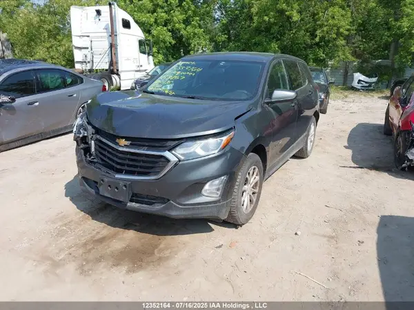 2GNAXUEV6K6238867 2019 CHEVROLET EQUINOX - Image 2
