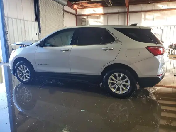 2GNAXUEV6K6257015 2019 CHEVROLET EQUINOX - Image 2