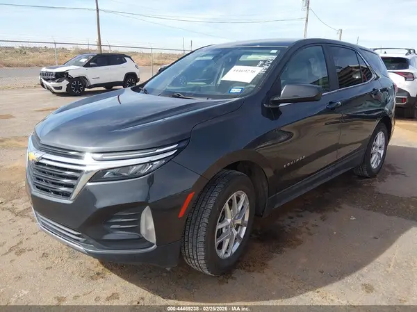 2GNAXUEV6N6139888 2022 CHEVROLET EQUINOX - Image 2
