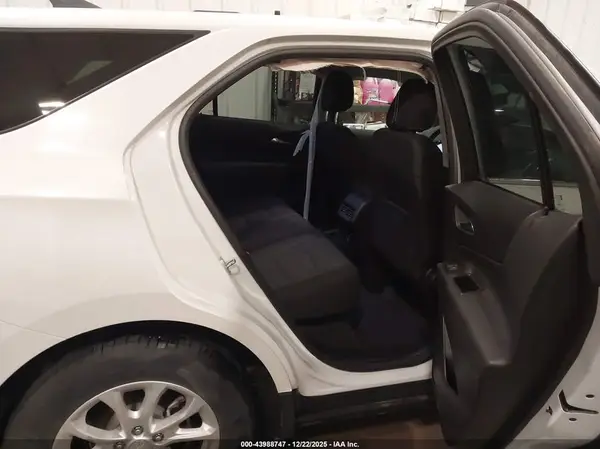 2GNAXUEV7K6127681 2019 CHEVROLET EQUINOX - Image 8