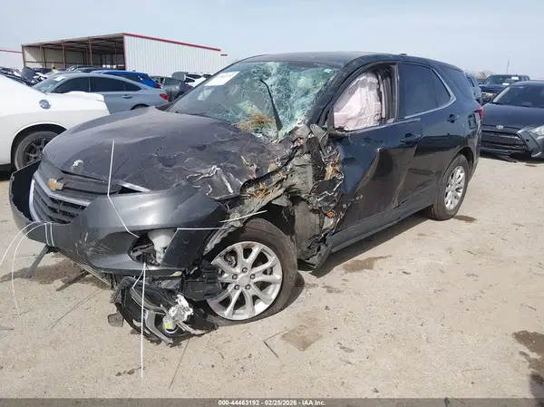 2GNAXUEV7K6178257 2019 CHEVROLET EQUINOX - Image 2