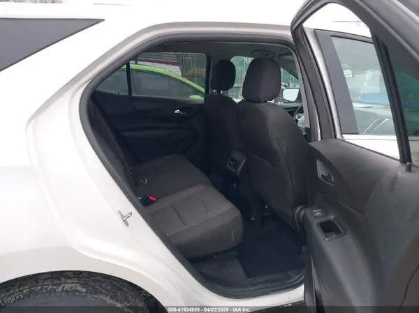 2GNAXUEV7K6246265 2019 CHEVROLET EQUINOX - Image 8