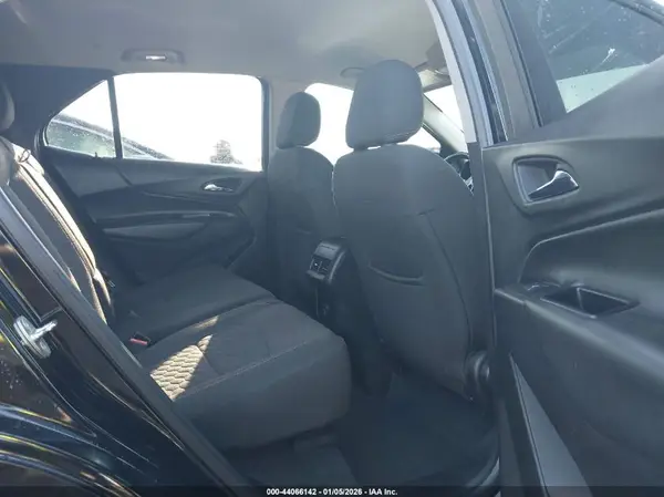2GNAXUEV7K6247934 2019 CHEVROLET EQUINOX - Image 8