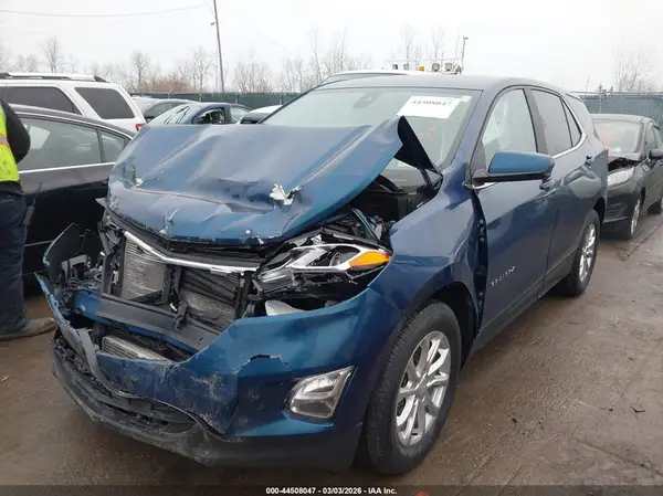 2GNAXUEV7M6111404 2021 CHEVROLET EQUINOX - Image 2