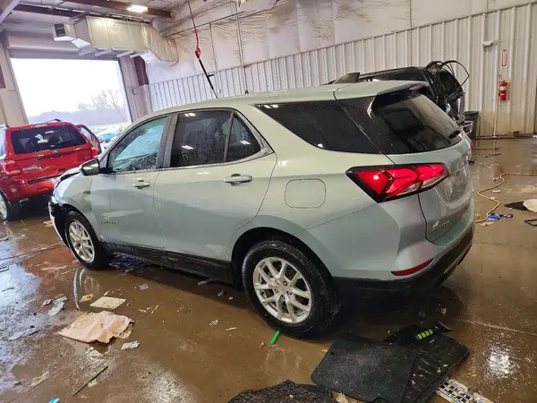 2GNAXUEV7N6137972 2022 CHEVROLET EQUINOX - Image 2