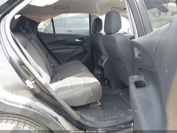 2GNAXUEV8K6120044 2019 CHEVROLET EQUINOX - Image 8