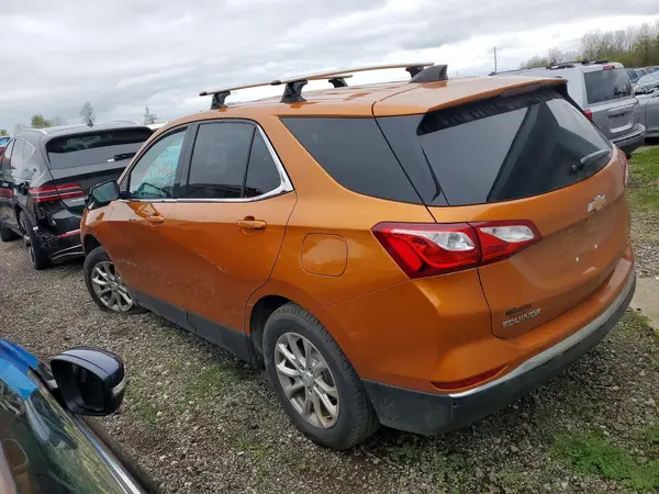 2GNAXUEV8K6153044 2019 CHEVROLET EQUINOX - Image 2