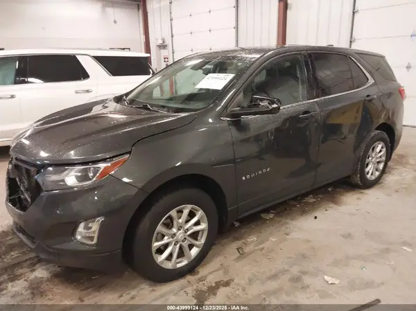 2GNAXUEV8K6160124 2019 CHEVROLET EQUINOX - Image 2