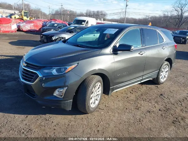 2GNAXUEV8K6183421 2019 CHEVROLET EQUINOX - Image 2