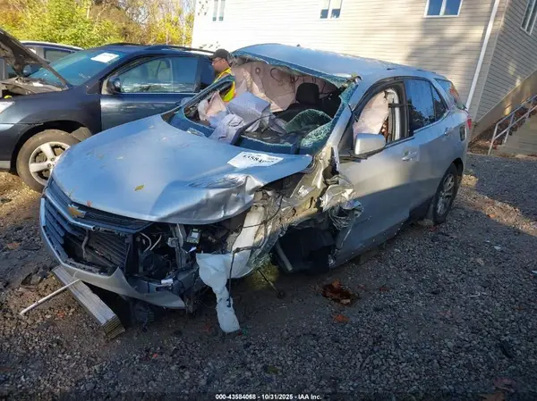 2GNAXUEV8K6205739 2019 CHEVROLET EQUINOX - Image 2