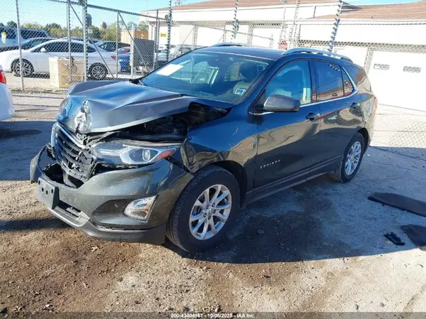 2GNAXUEV8K6232035 2019 CHEVROLET EQUINOX - Image 2