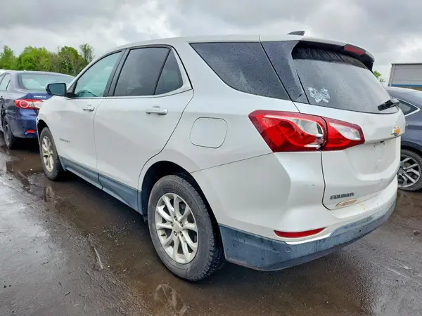 2GNAXUEV8K6243102 2019 CHEVROLET EQUINOX - Image 2