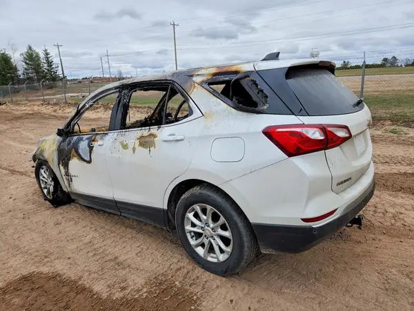 2GNAXUEV8K6263270 2019 CHEVROLET EQUINOX - Image 2