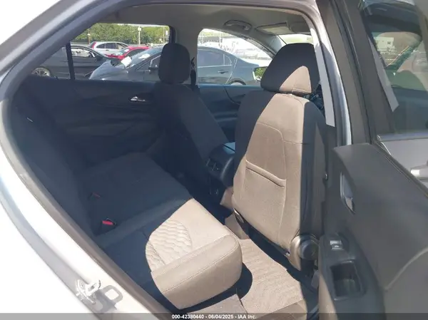2GNAXUEV8K6271028 2019 CHEVROLET EQUINOX - Image 8