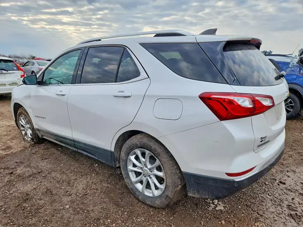 2GNAXUEV8K6298424 2019 CHEVROLET EQUINOX - Image 2