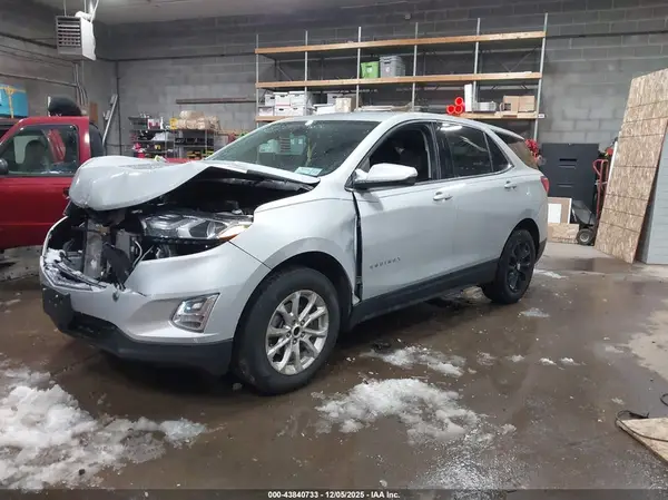 2GNAXUEV8K6305808 2019 CHEVROLET EQUINOX - Image 2
