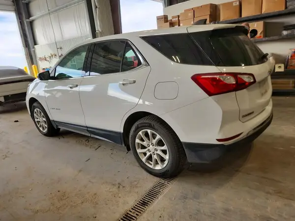 2GNAXUEV8L6139906 2020 CHEVROLET EQUINOX - Image 2