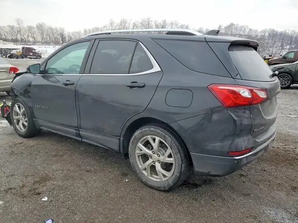 2GNAXUEV8M6100010 2021 CHEVROLET EQUINOX - Image 2