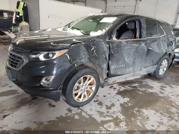 2GNAXUEV8M6103599 2021 CHEVROLET EQUINOX - Image 2