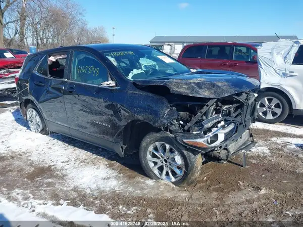 2GNAXUEV8M6122041 2021 CHEVROLET EQUINOX - Image 1