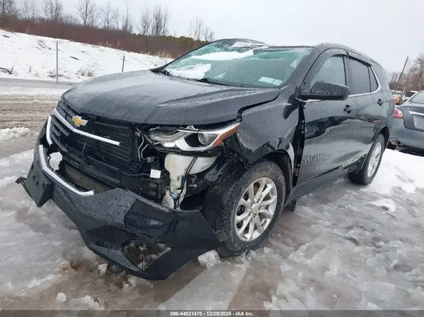 2GNAXUEV8M6125232 2021 CHEVROLET EQUINOX - Image 2