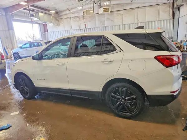 2GNAXUEV8M6154181 2021 CHEVROLET EQUINOX - Image 2
