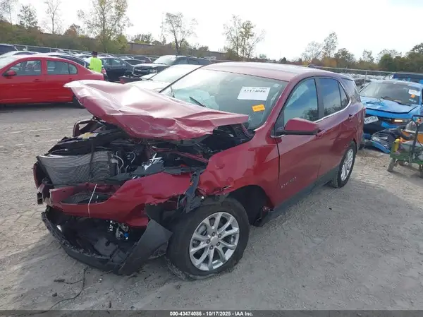 2GNAXUEV8M6158778 2021 CHEVROLET EQUINOX - Image 2