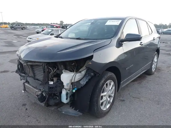 2GNAXUEV8N6100218 2022 CHEVROLET EQUINOX - Image 2