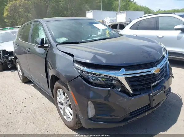 2GNAXUEV8N6153372 2022 CHEVROLET EQUINOX - Image 1