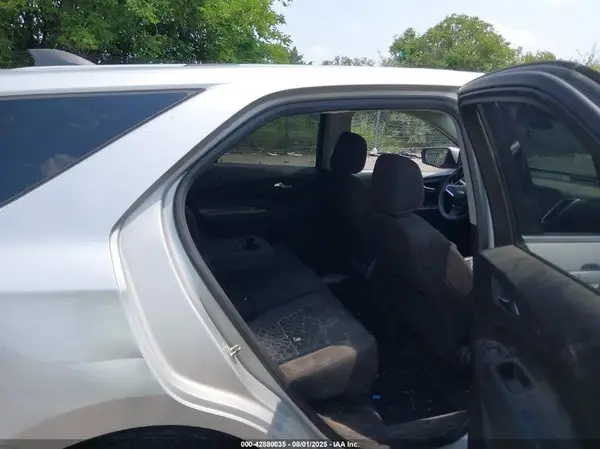 2GNAXUEV9K6105701 2019 CHEVROLET EQUINOX - Image 8