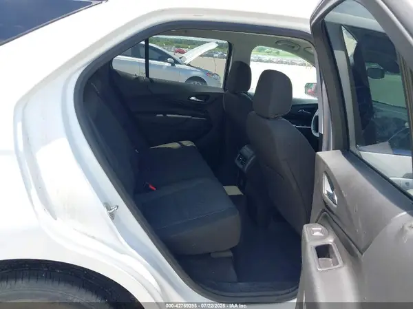 2GNAXUEV9K6176591 2019 CHEVROLET EQUINOX - Image 8