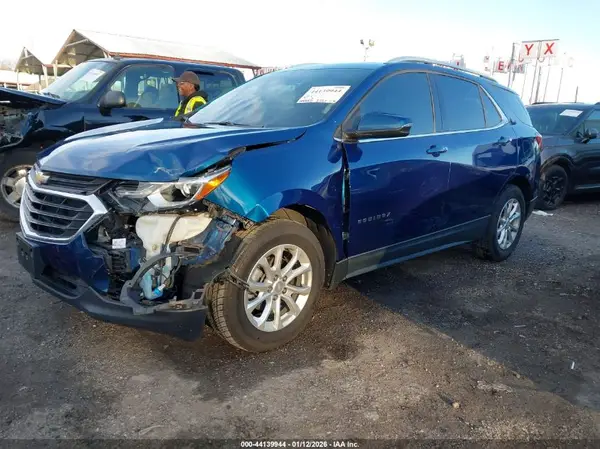 2GNAXUEV9K6214966 2019 CHEVROLET EQUINOX - Image 2